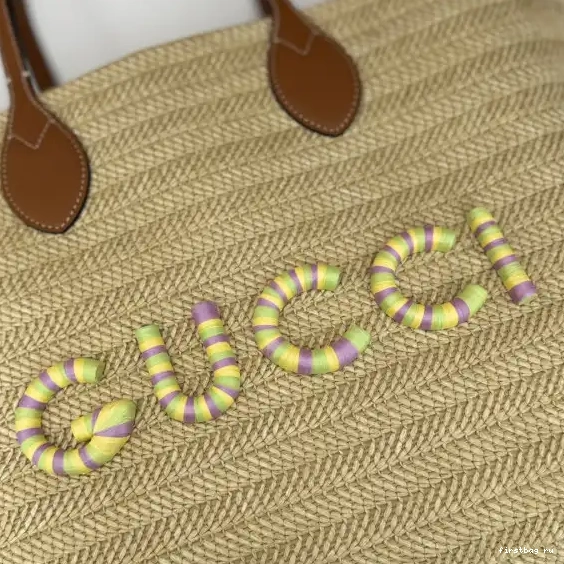 First bag ru MEDIUM GUCCI STRAW-EFFECT TOTE 0511
